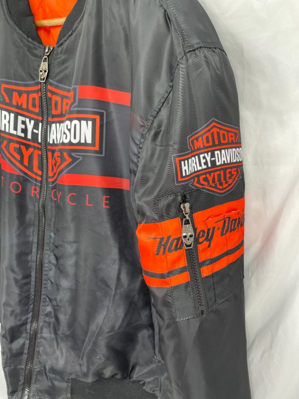 Harley-Davidson Men's Black & Orange Skull Back Bomber Jacket - Picture 4 of 11